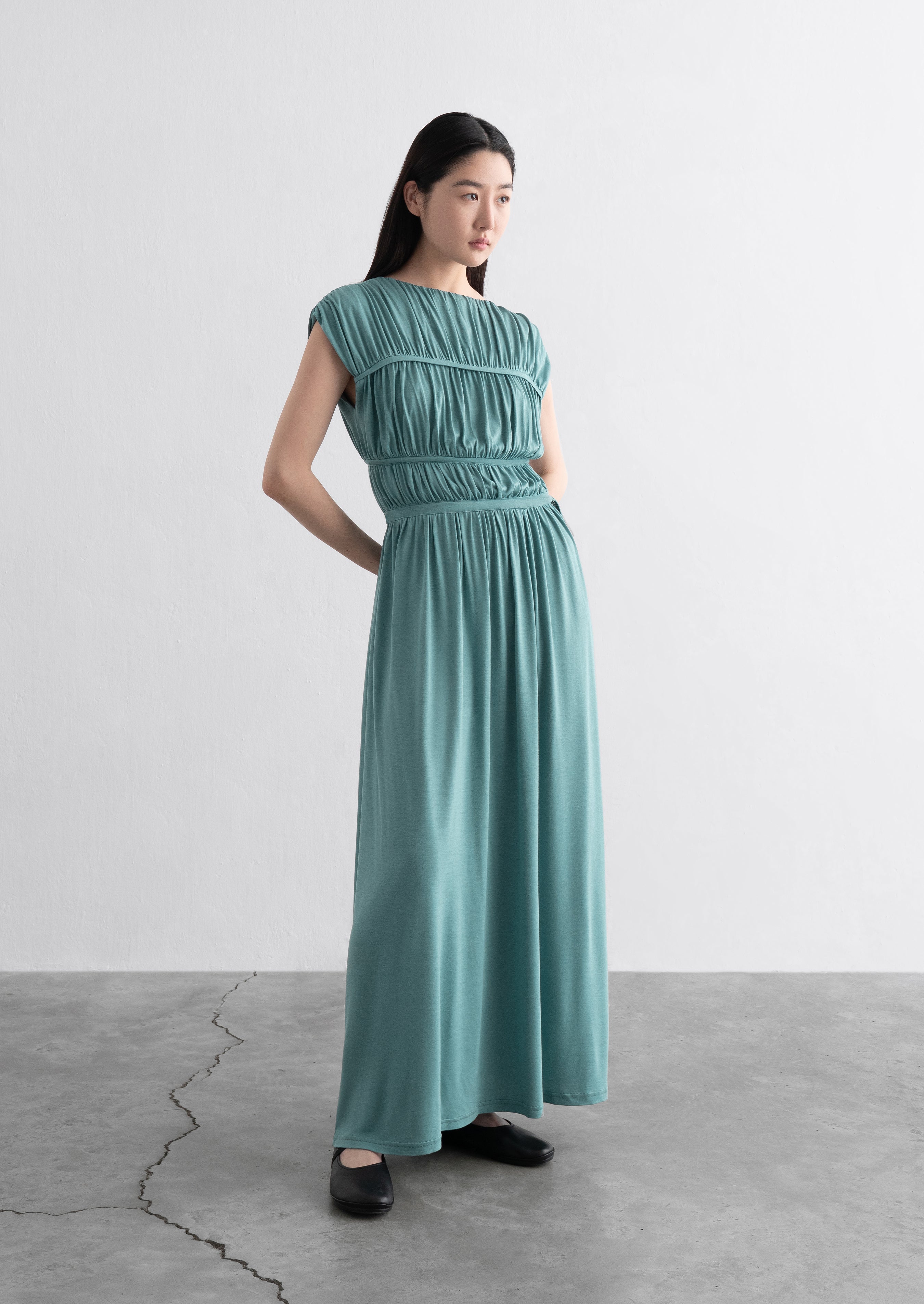 #Color_Charcoal Teal